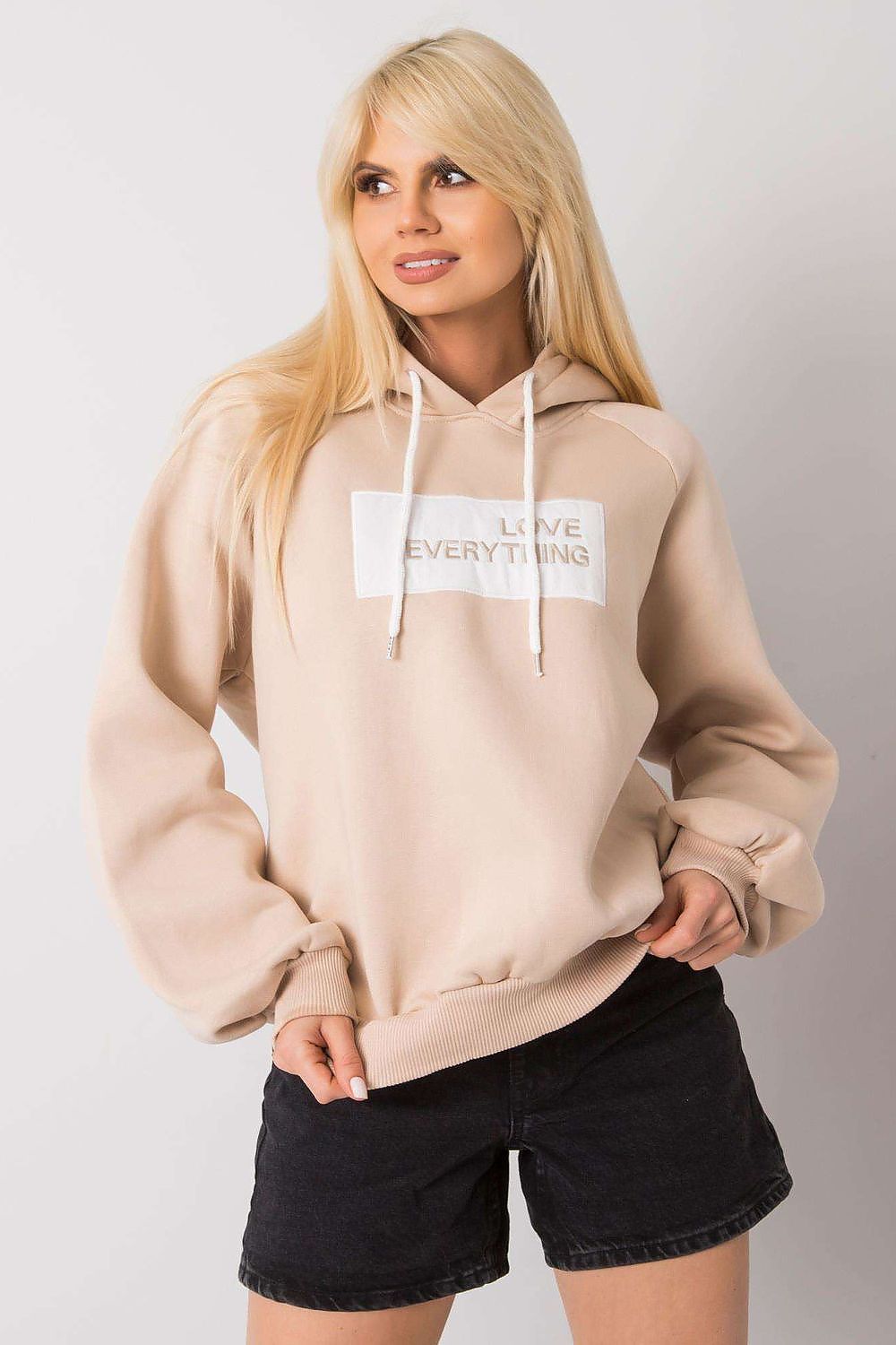 Sweatshirts & Hoodies