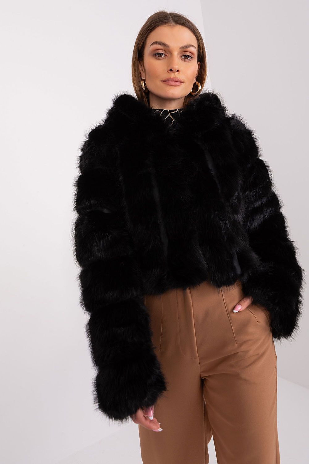 Jacke aus Kunsfell für Stil und Eleganz