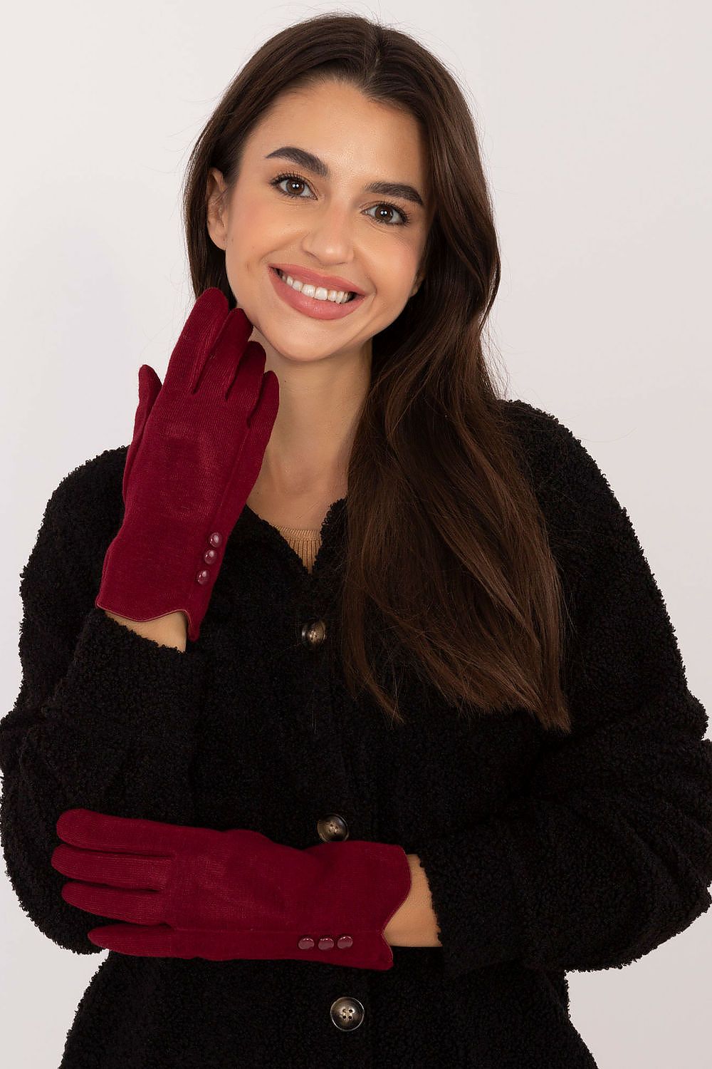 Handschuhe mit dekorativen Knöpfen