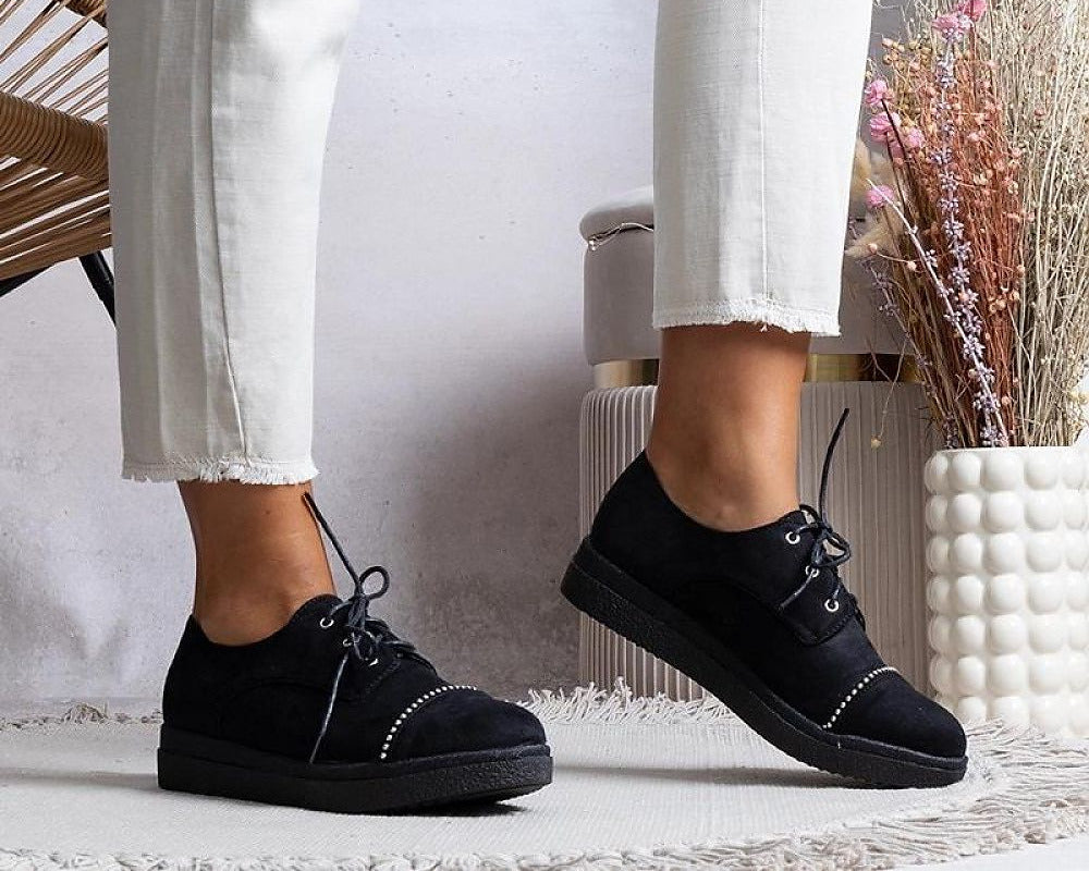 Stilvolle und elegante schwarze Damenschuhe