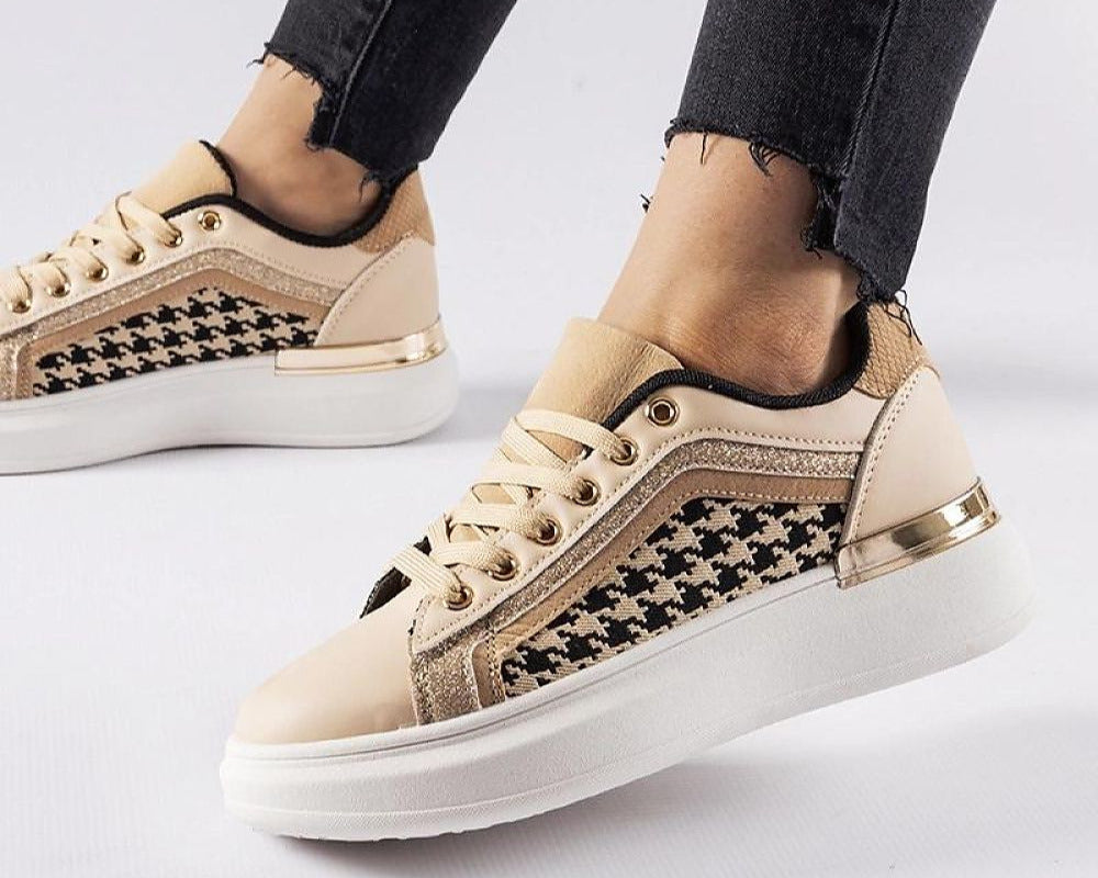 Elegante beige Sneaker mit Pailletten