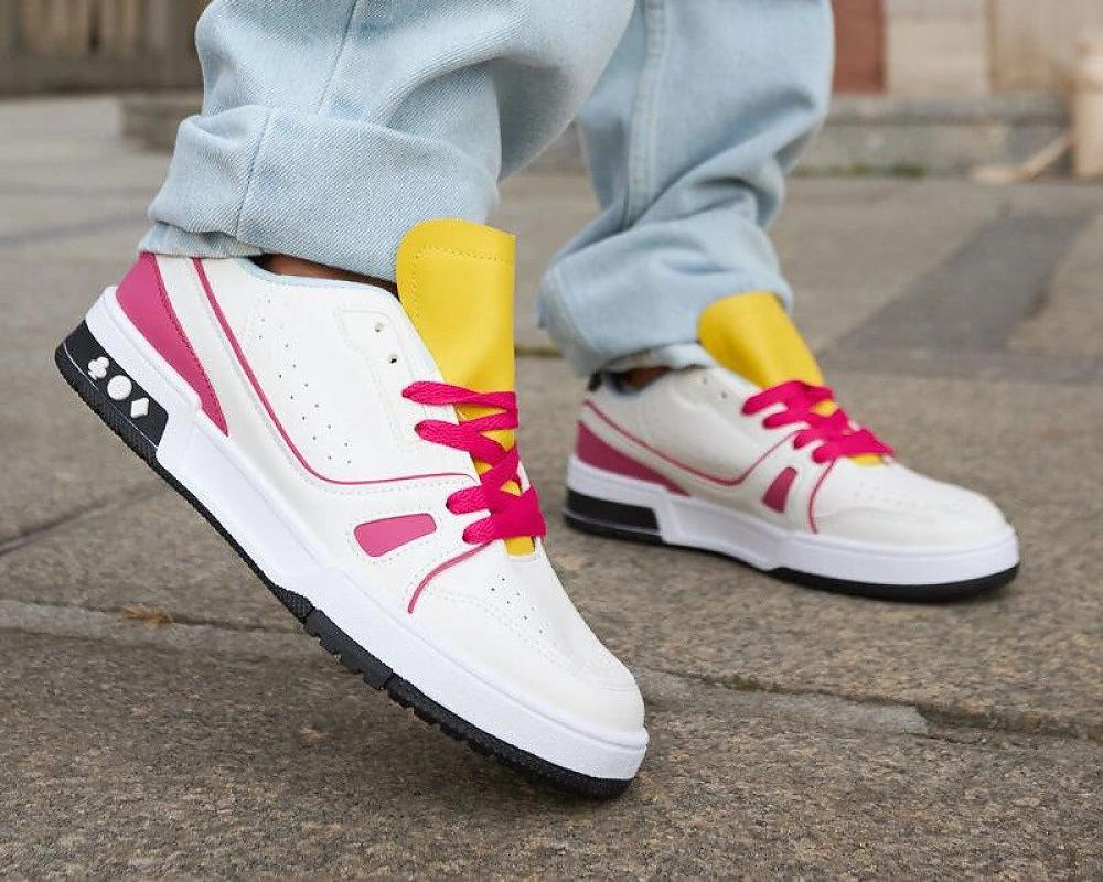 Flippige bunte Sneaker