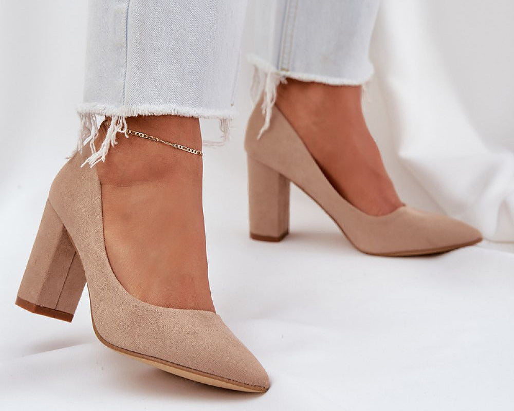Pumps with heels