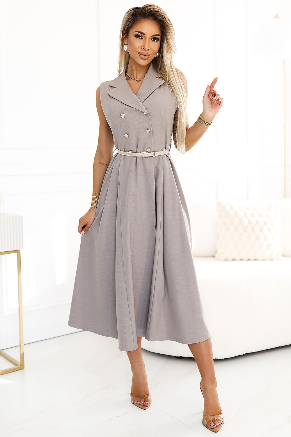 Stilvolles und zeitloses Midi-Smoking-Kleid