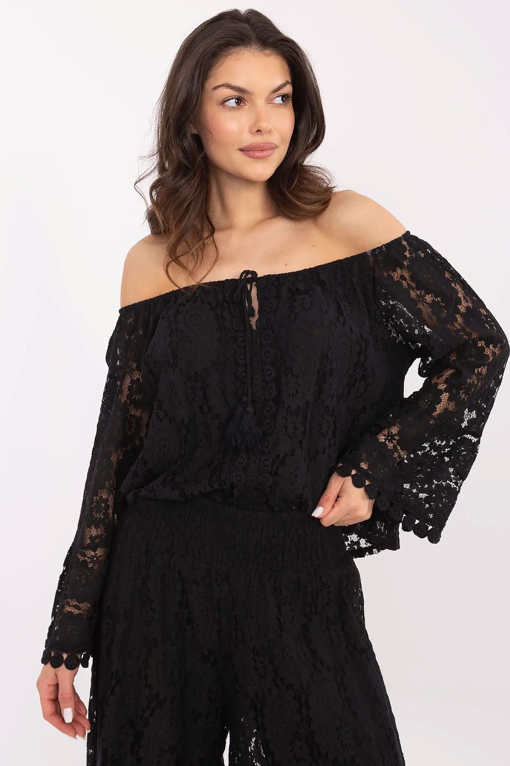 Elegante Bluse aus Lochspitze