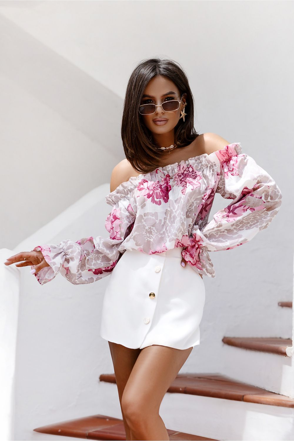 Bluse mit spanischem Ausschnitt