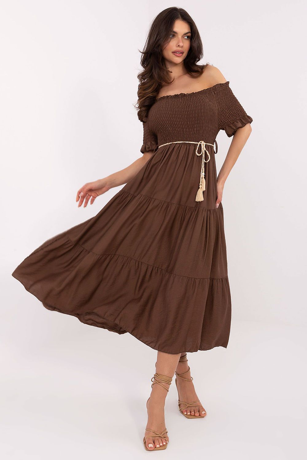 Ärmelloses, mittellanges Sommerkleid