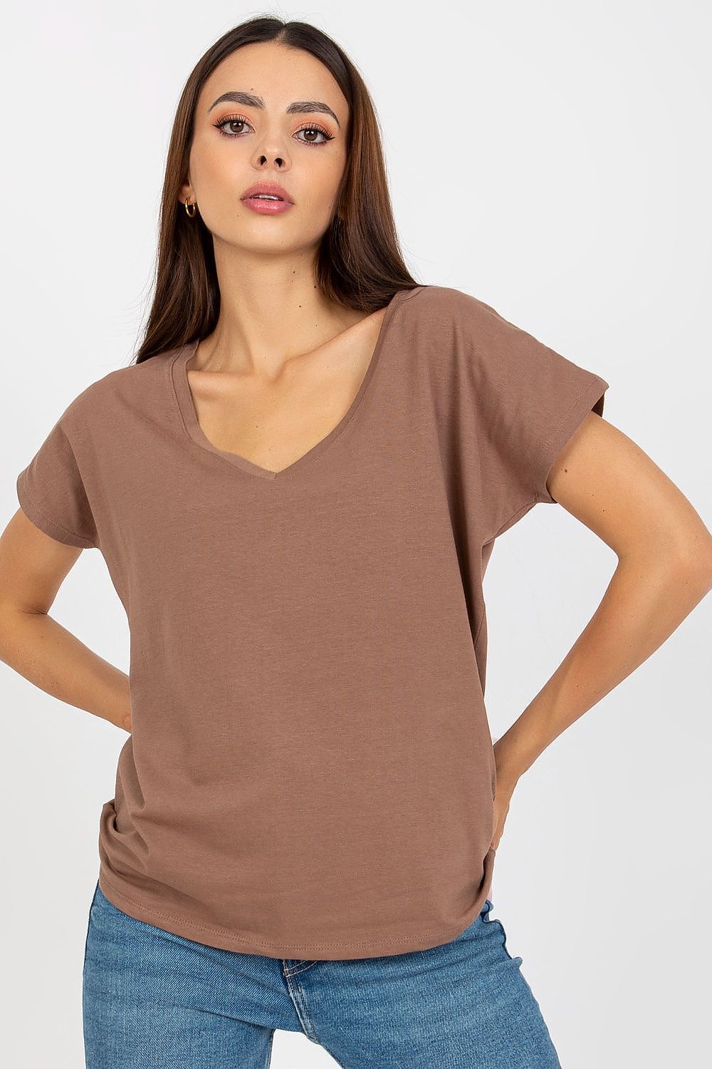 T-Shirt mit kurzen Ärmeln und einem V-Ausschnitt
