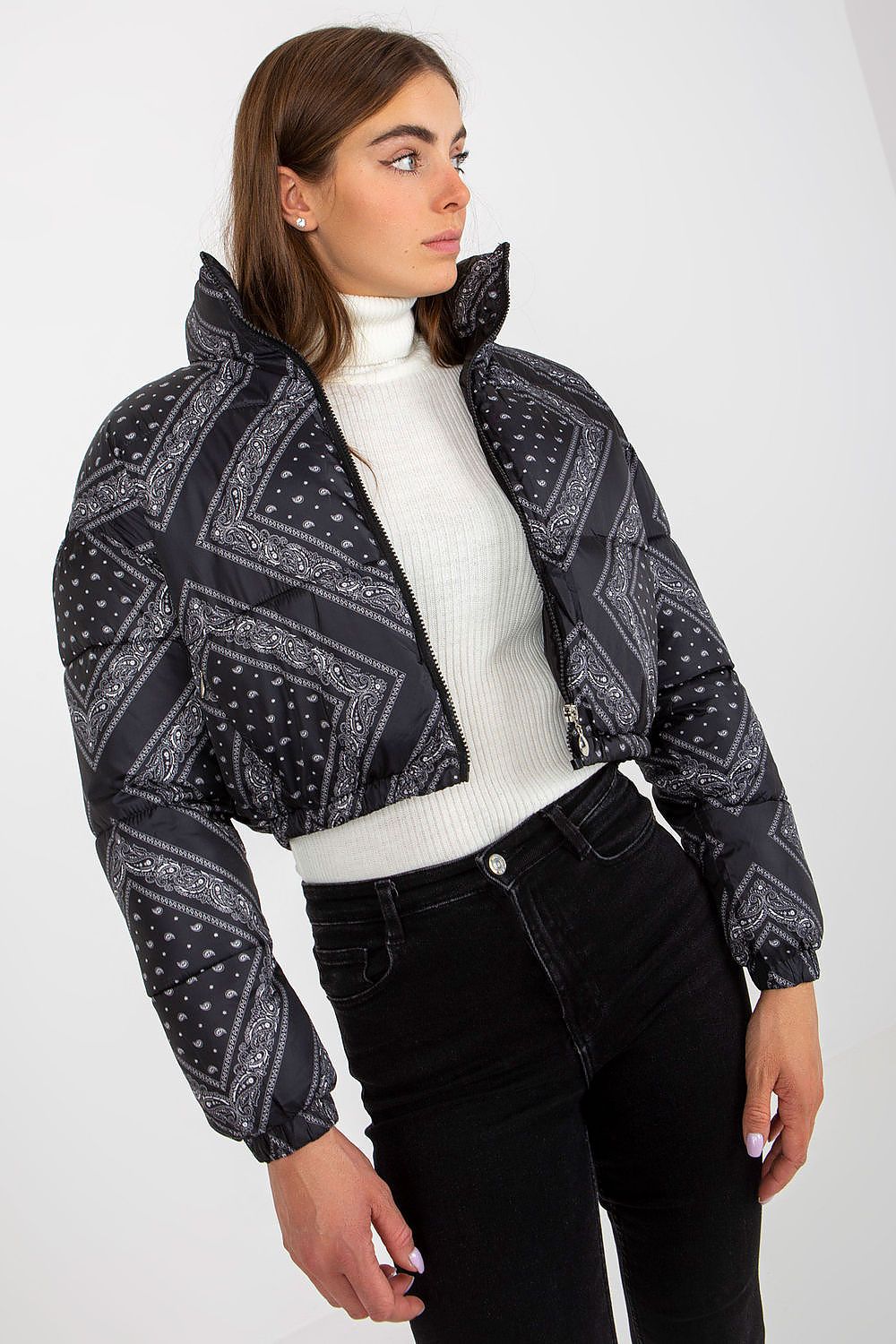 Ultrakurze Wintersteppjacke