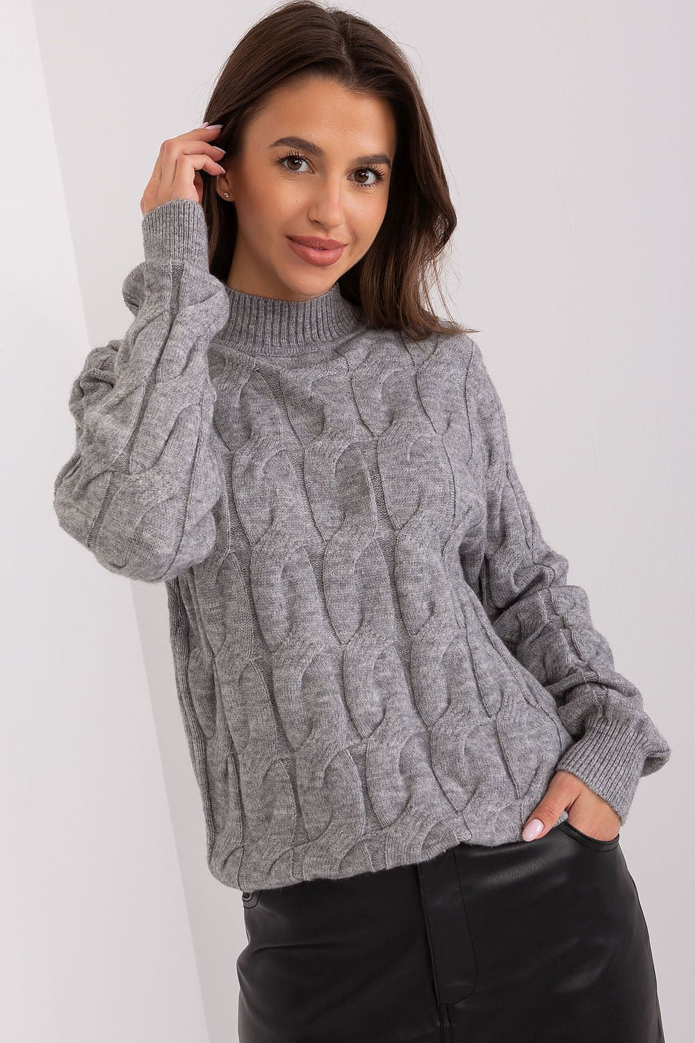 Damenpullover mit halbem Rollkragen